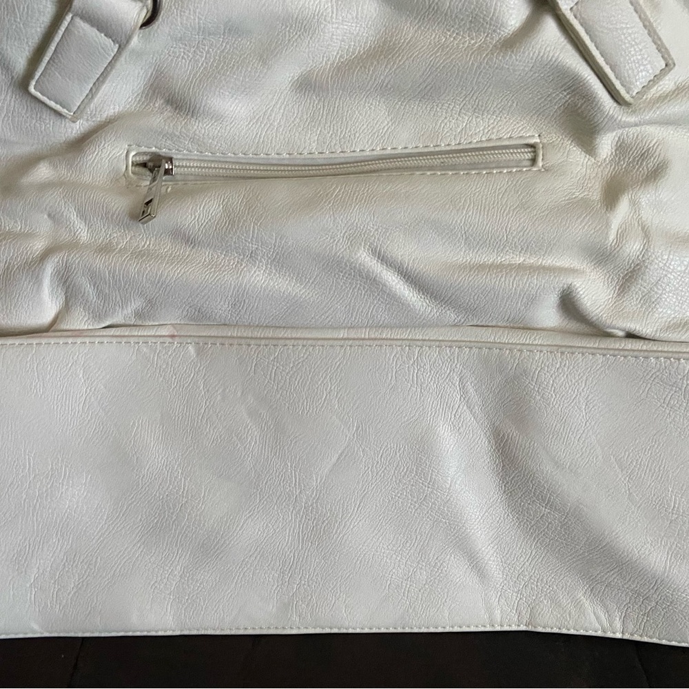 MMS Large White Tote (Bought from Buckle) - NEW - Picture 4 of 10